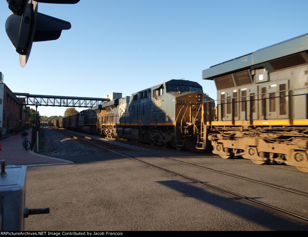 CSX 785